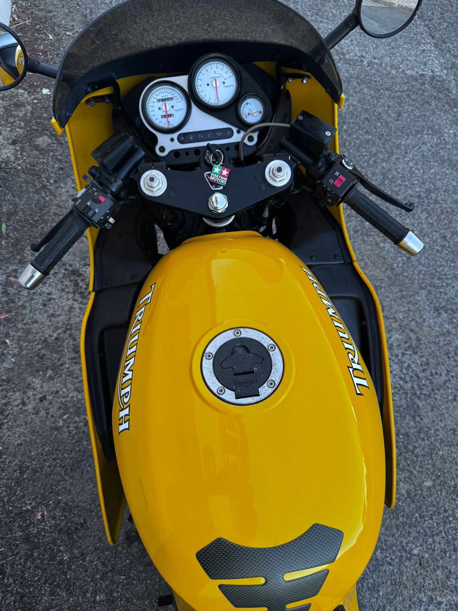 WhatsApp Image 2025-10-16 at 15.35.06 (3)